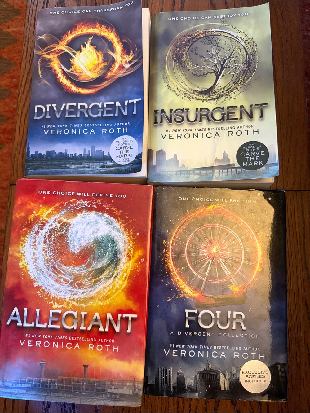 Divergent Series Book Set by Veronica Roth